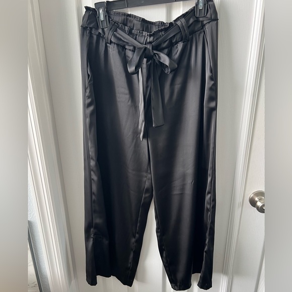 Wide Leg Satin Ankle Pants, Black, Size M - Picture 2 of 9
